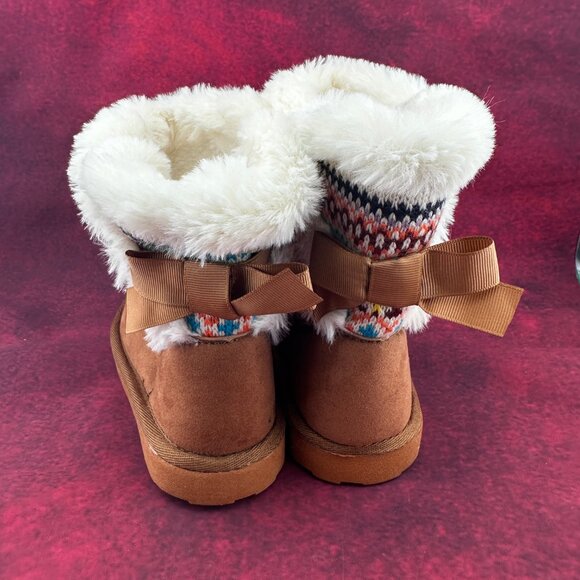 GIRL'S TAN SUEDE BOOTS MULTICOLOR KNITTED BOW AND LINED FAUX FUR, SIZE 12 - Picture 3 of 8